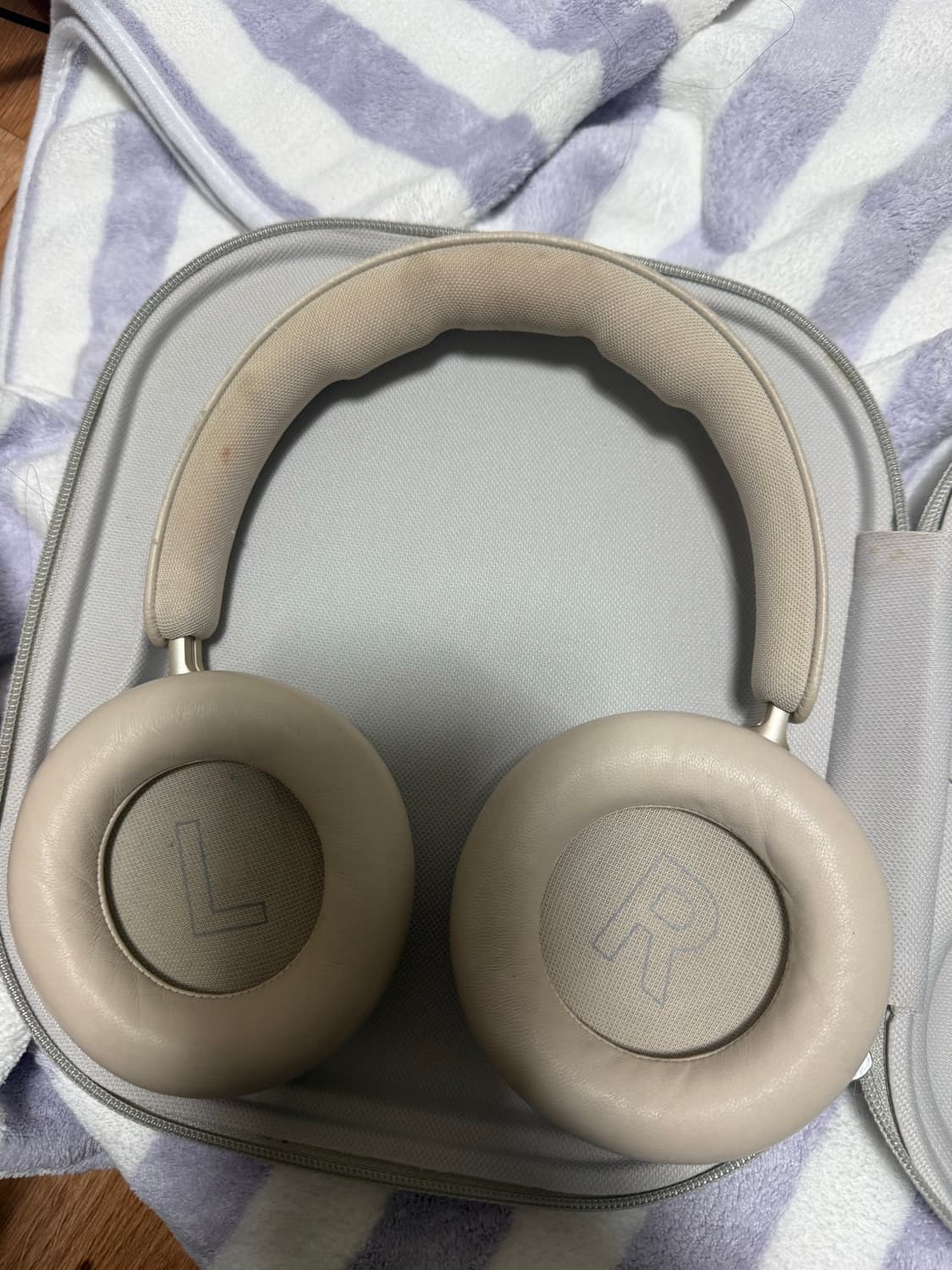 뱅앤올룹슨 해드셋 HX 샌드 판매합니당 상품이미지2