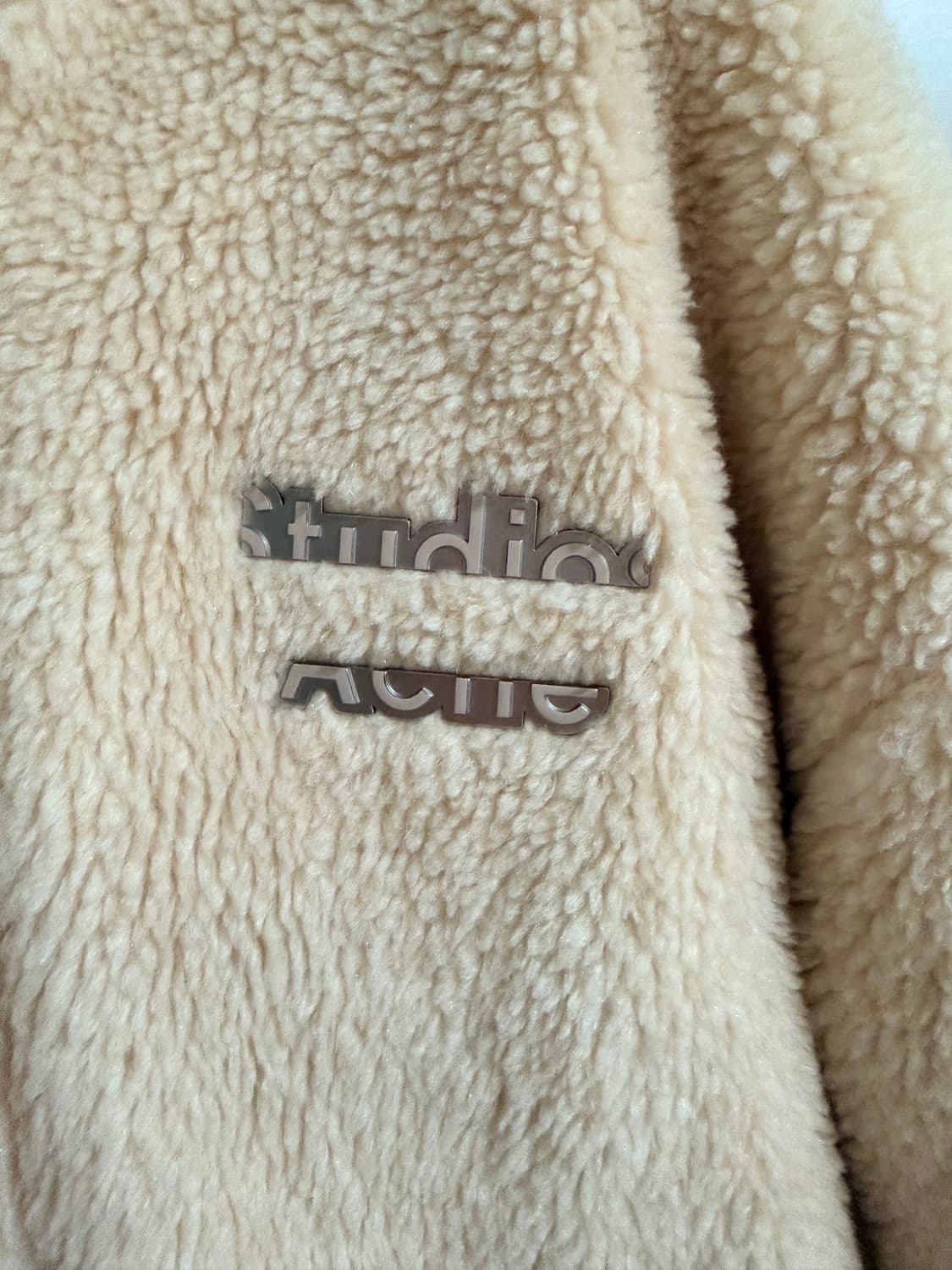 아크네 오버사이즈 후리스 상품이미지6