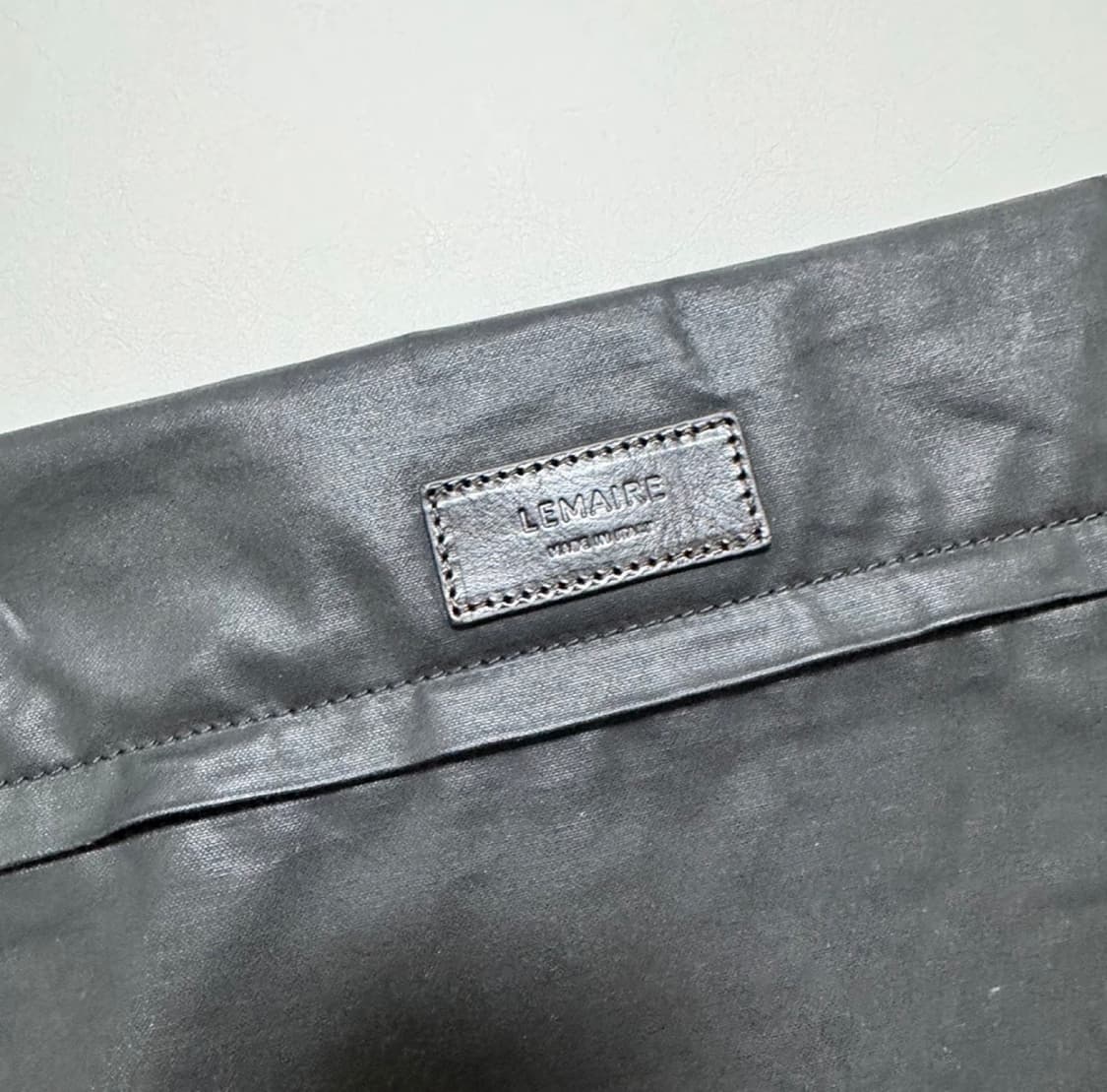 르메르 26ss 트렌치 포켓 스몰백 / lemaire / 실사포함 상품이미지4
