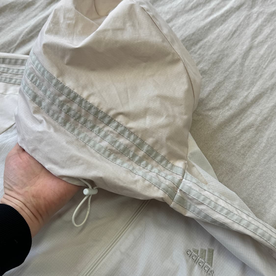 아디다스 에센셜 3s 우븐 바람막이 L 상품이미지4