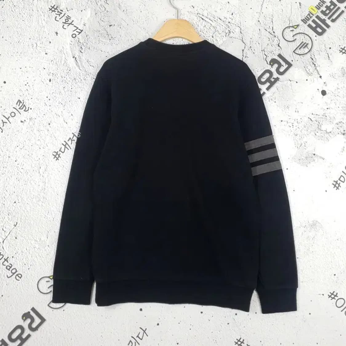 아디다스 ADIDAS 삼선 자수로고 맨투맨 블랙 2200087 상품이미지2