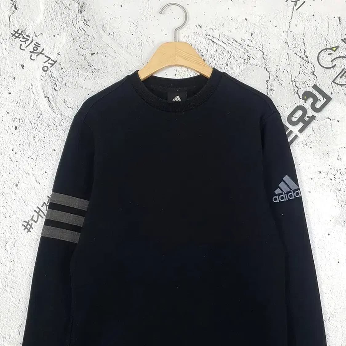 아디다스 ADIDAS 삼선 자수로고 맨투맨 블랙 2200087 상품이미지4