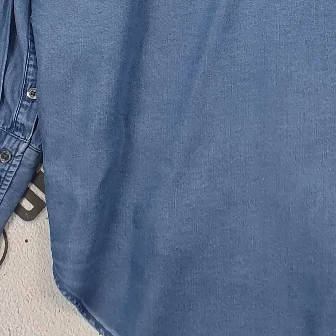 캘빈클라인 CK 오버핏 데님 셔츠 블루 S 1100285 상품이미지7