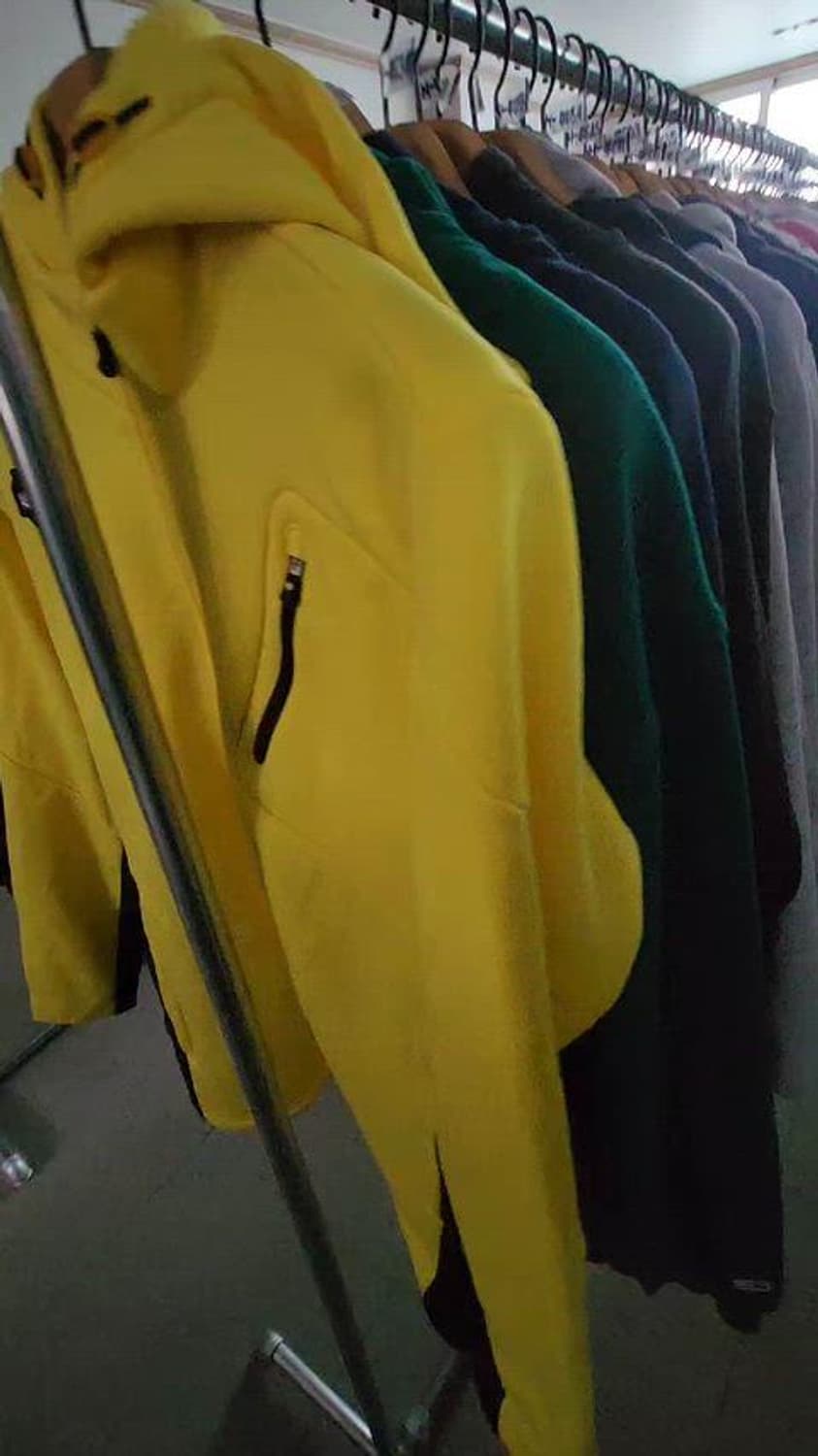 아디다스 여성 화이트 바람막이 자켓 상품이미지4