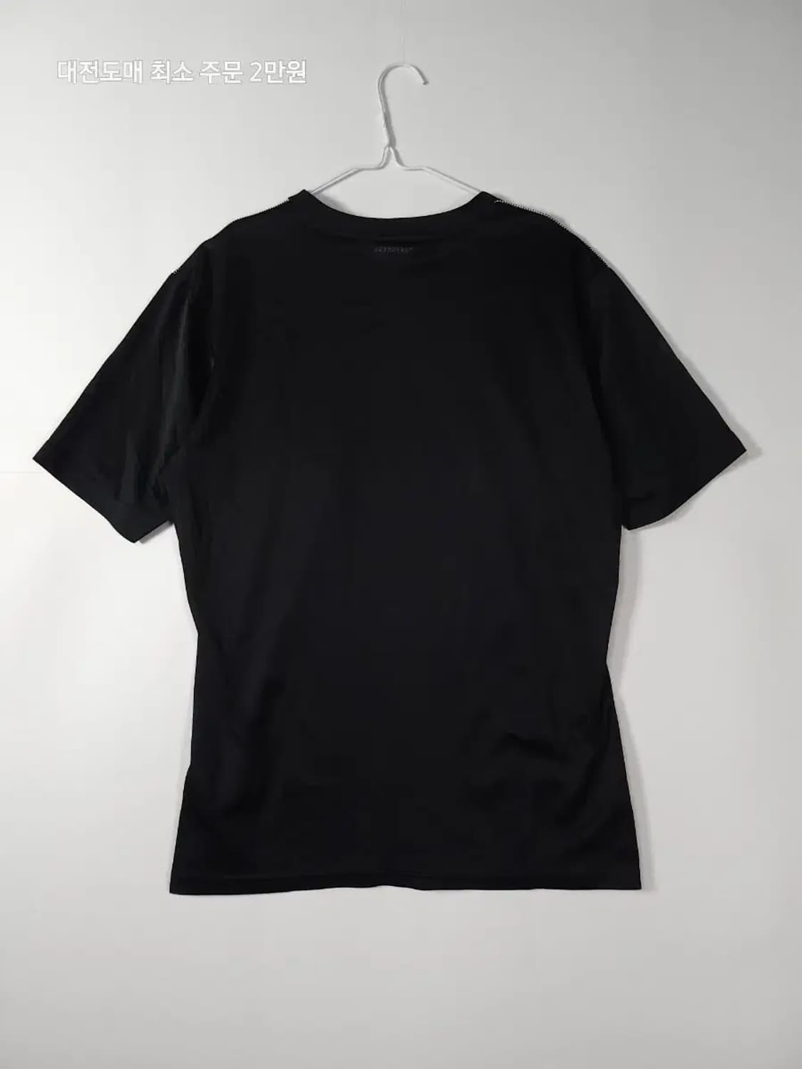 아디다스 블랙 반팔 티셔츠 상품이미지3