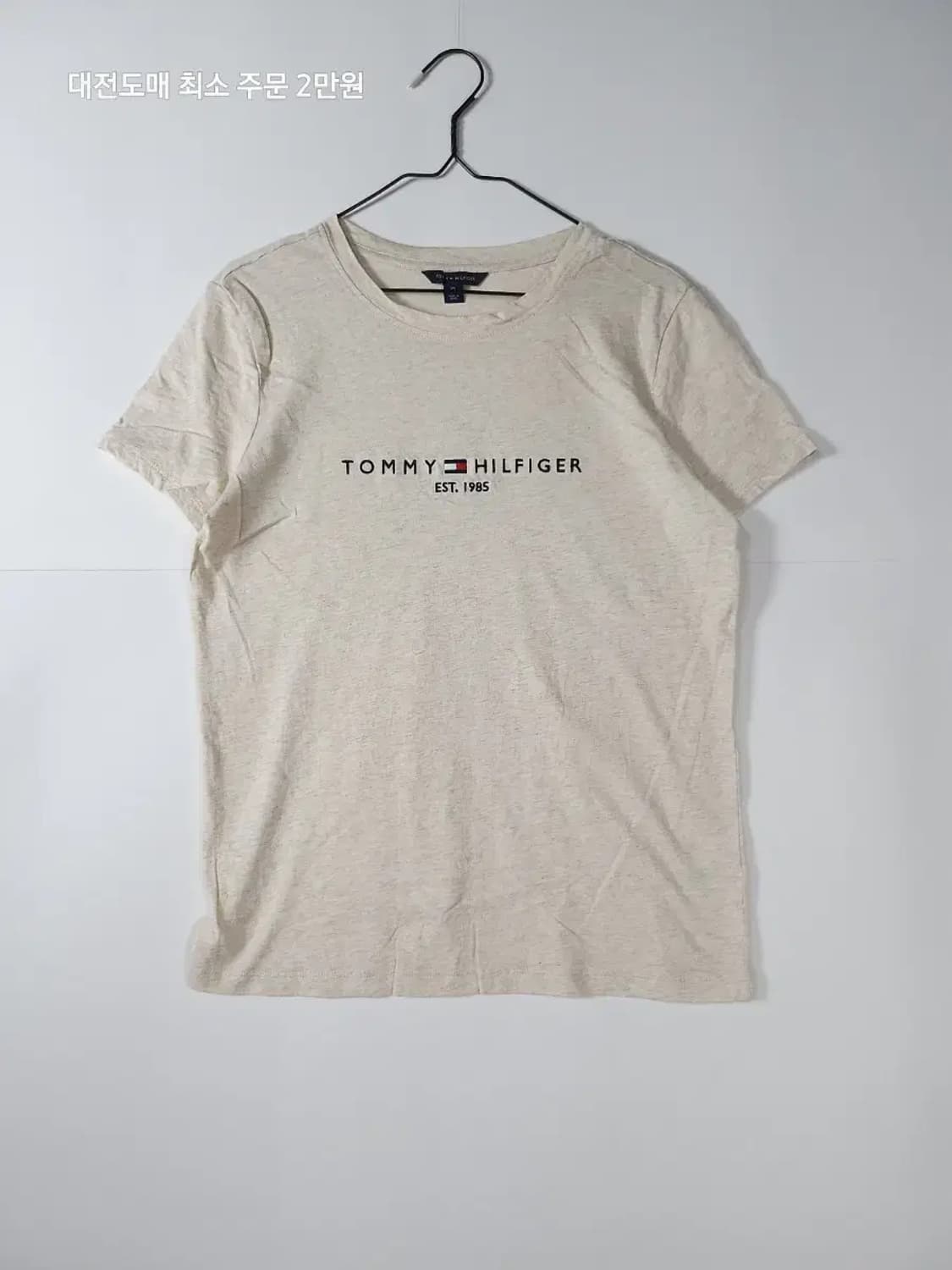 타미힐피거 베이지 반팔 티셔츠 상품이미지1