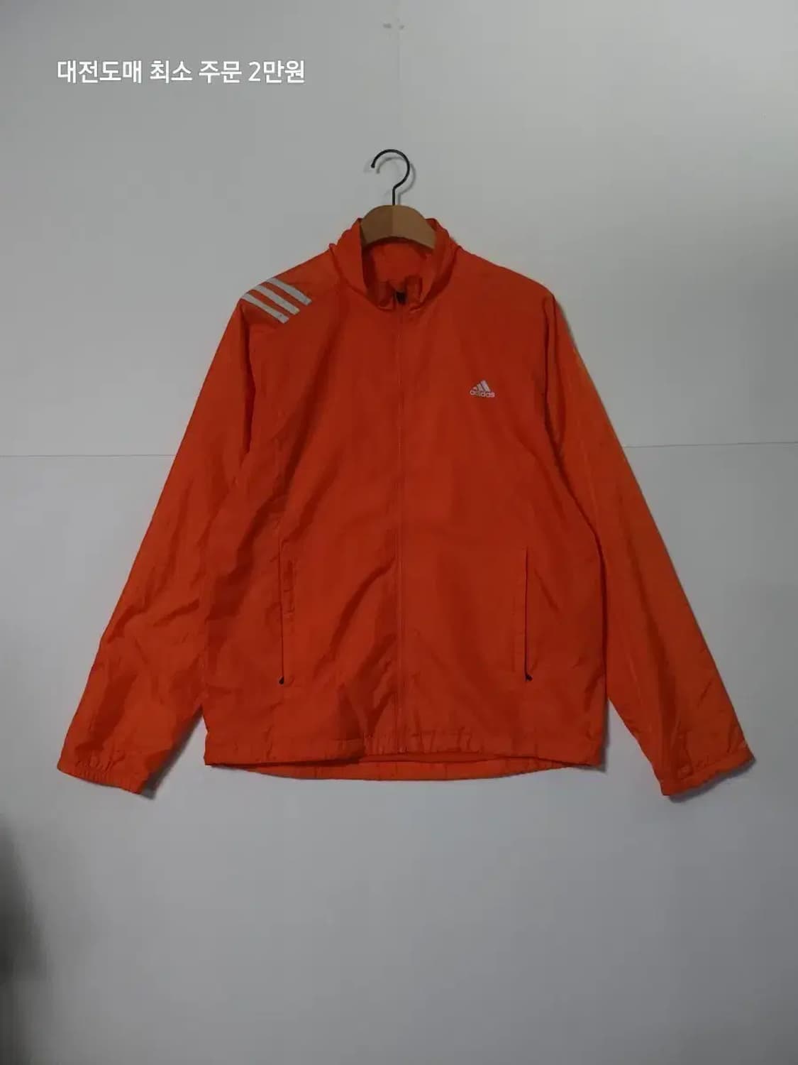 아디다스 오렌지색 바람막이 자켓 상품이미지1