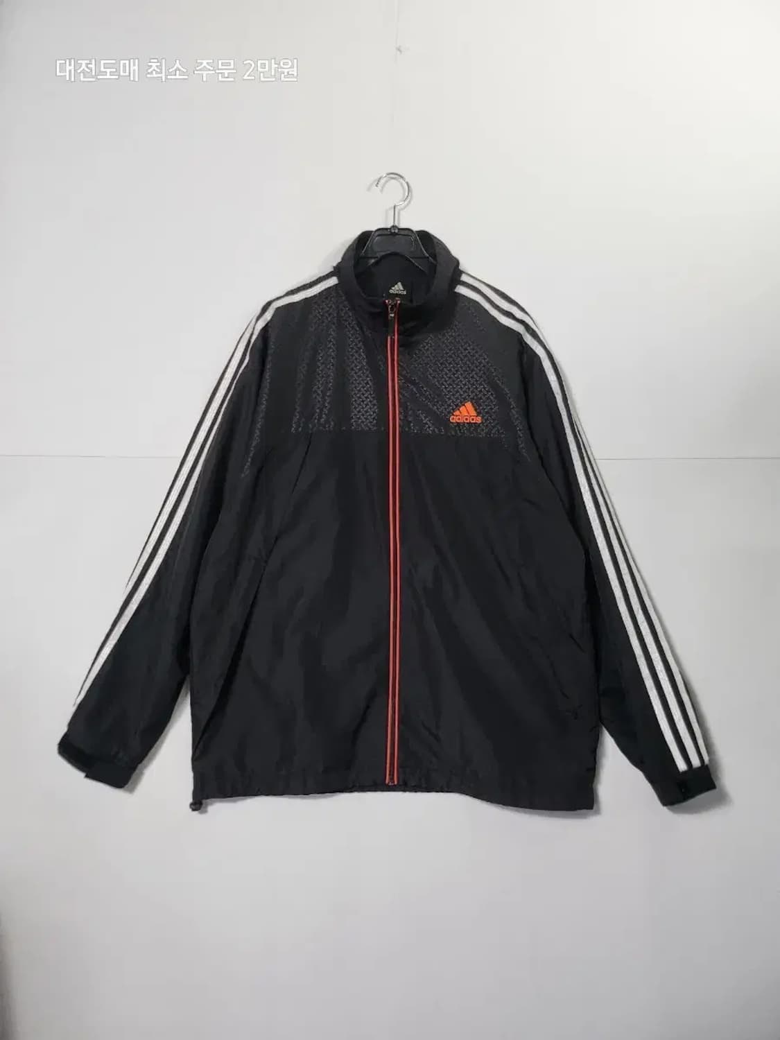 아디다스 블랙 삼선 바람막이 자켓 상품이미지1