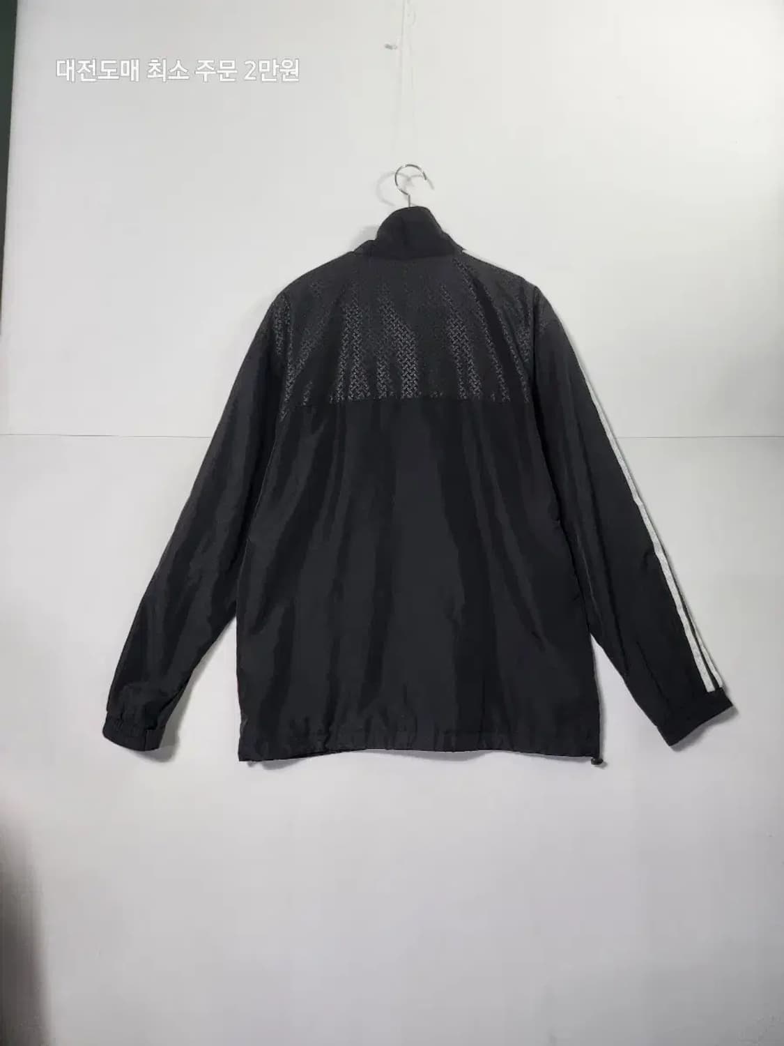 아디다스 블랙 삼선 바람막이 자켓 상품이미지2