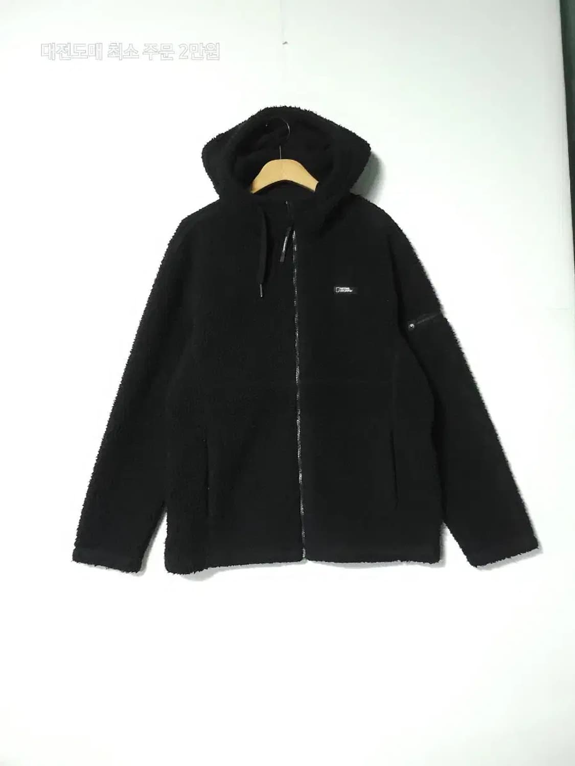 내셔널지오그래픽 후리스 후드집업 블랙 상품이미지1