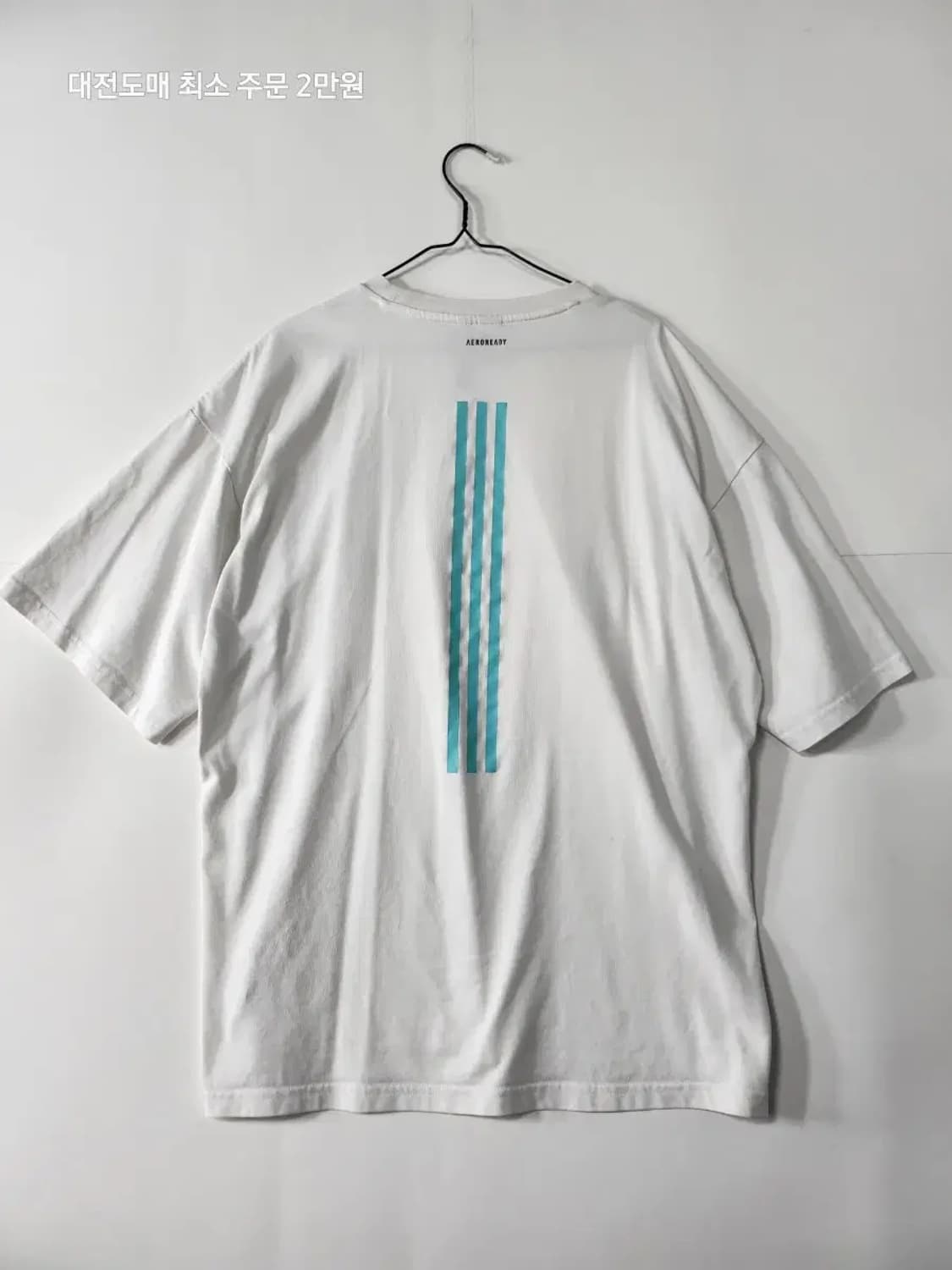 아디다스 #DARETOBELEGENDS 반팔 티셔츠 화이트 상품이미지2