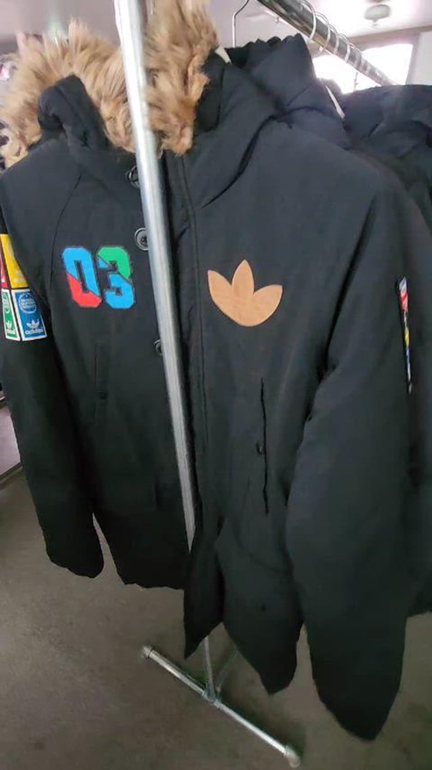 진홀릭 블랙 패딩 조끼 상품이미지4