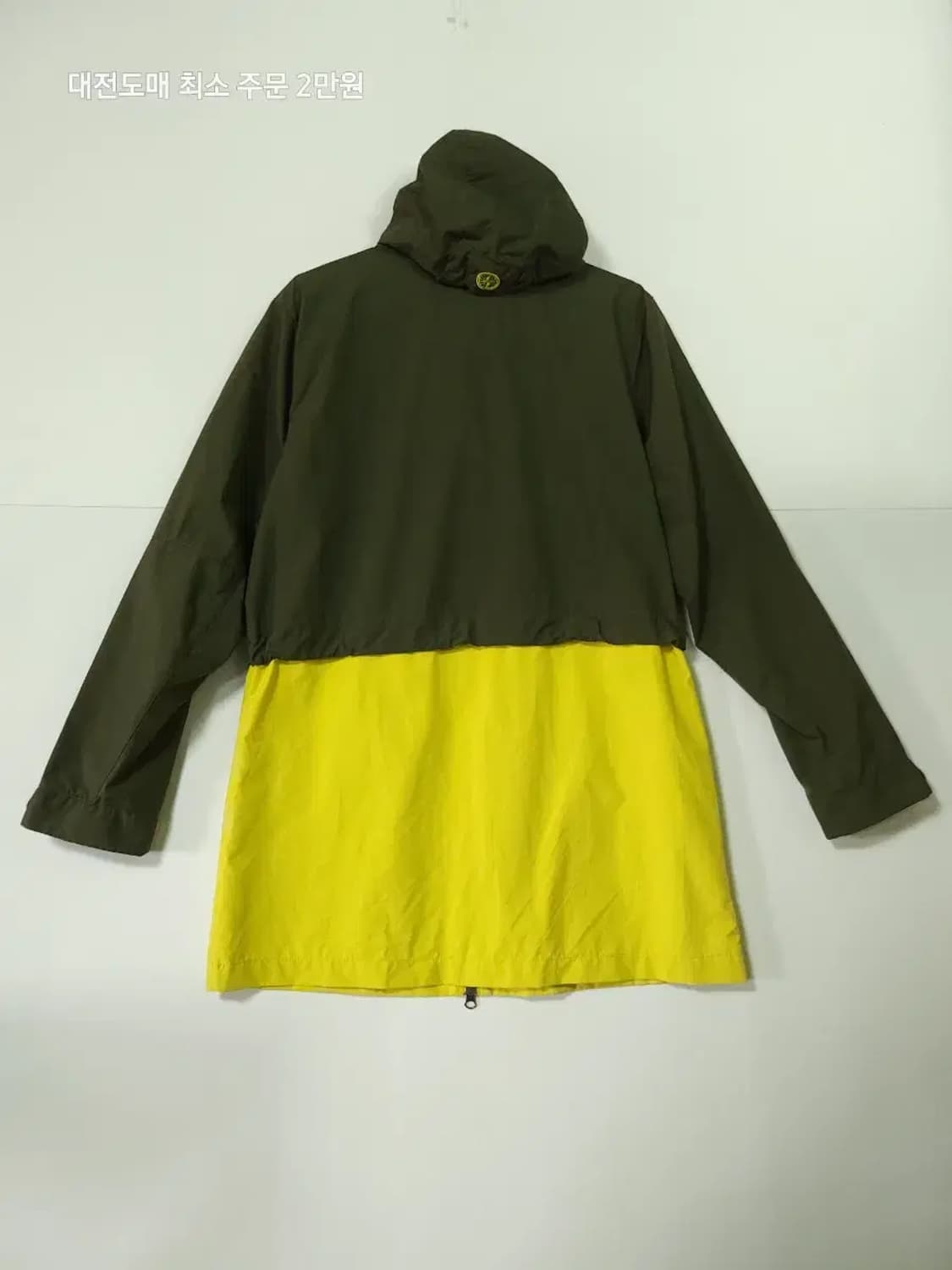 빈폴 아웃도어 배색 후드 바람막이 점퍼 상품이미지2