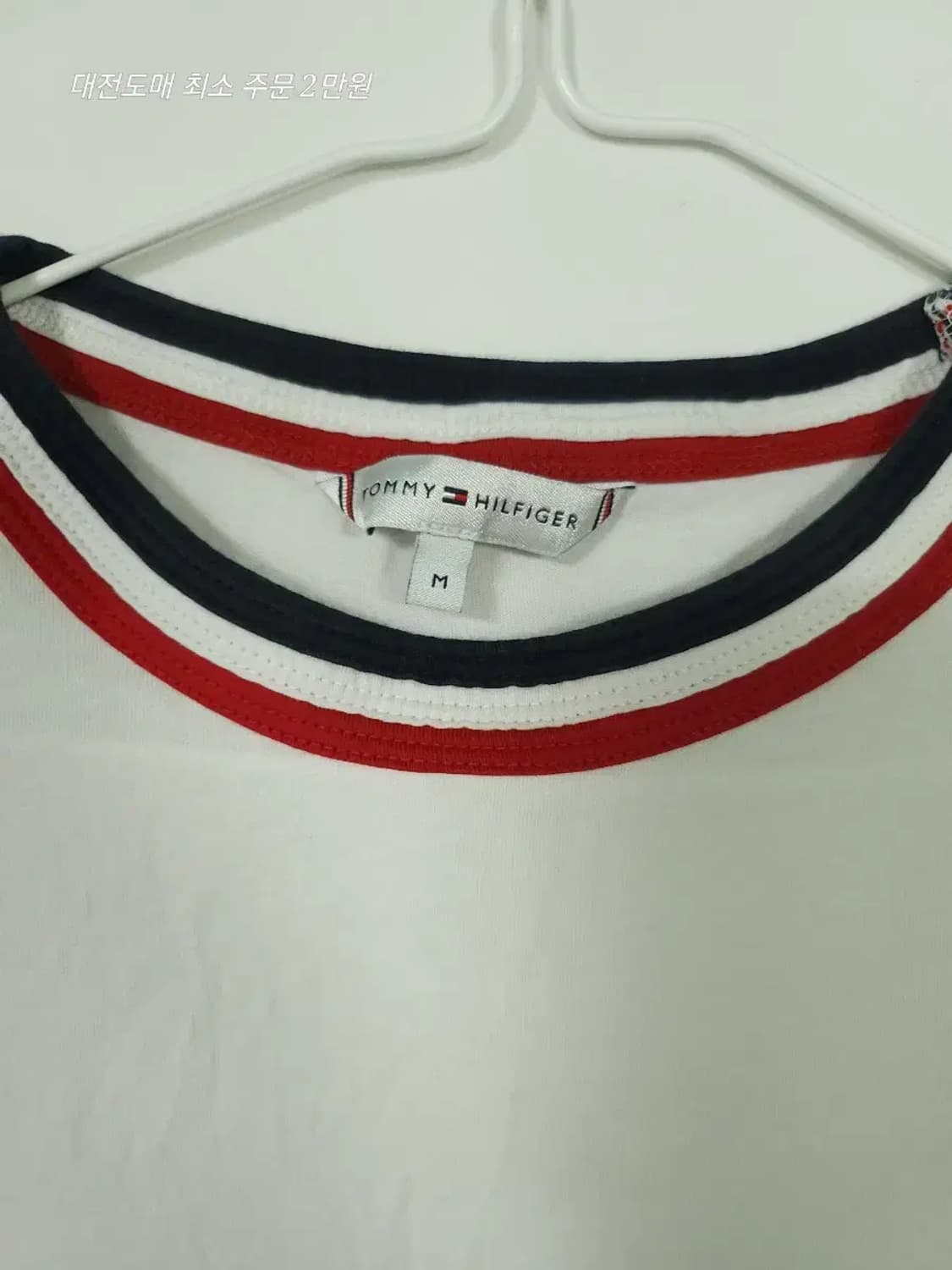 타미힐피거 화이트 반팔 티셔츠 상품이미지3