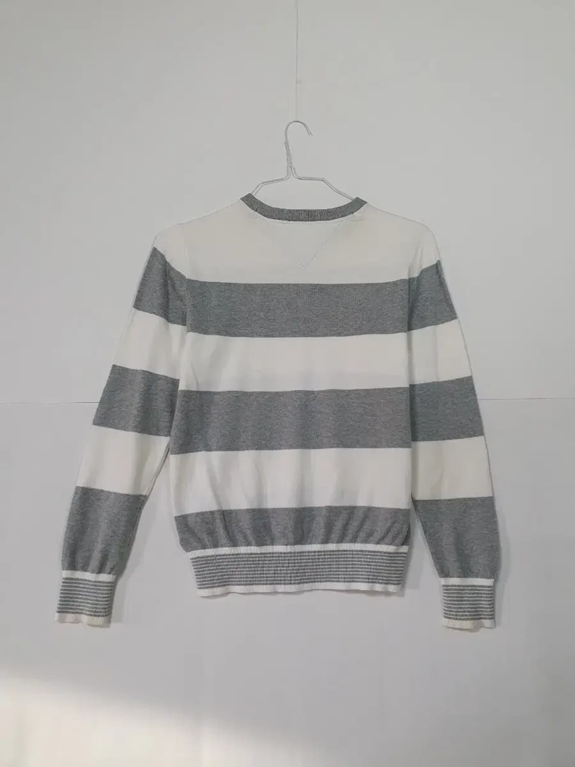 타미힐피거 스트라이프 니트 스웨터 상품이미지2