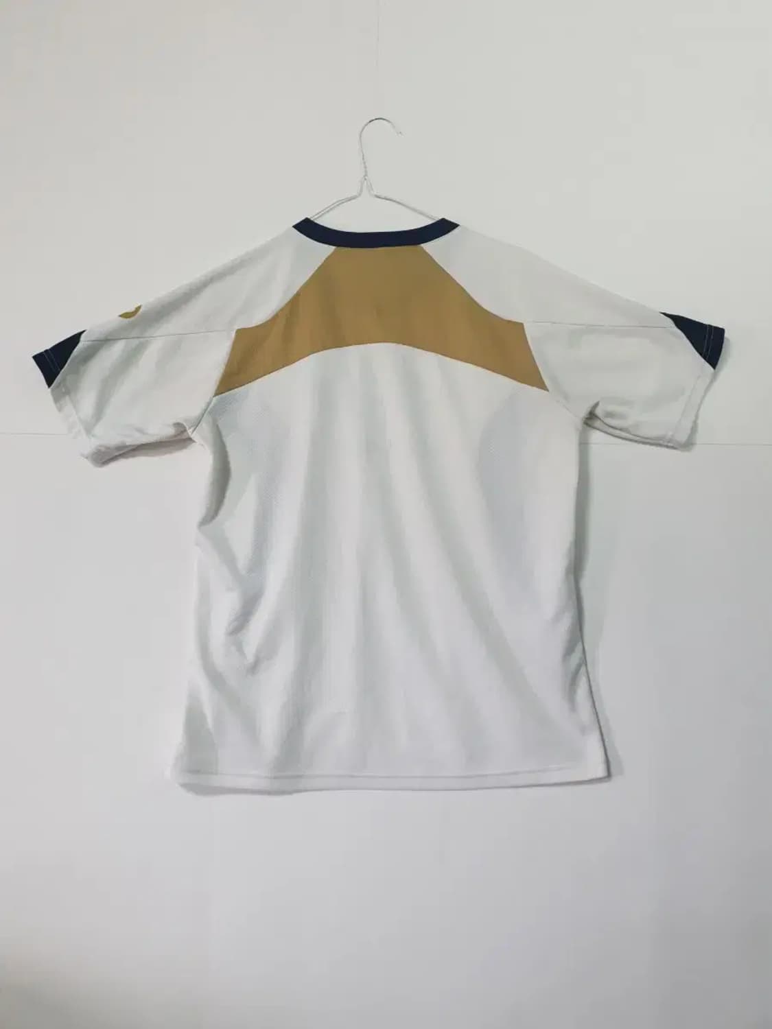 엄브로 화이트/네이비 반팔 티셔츠 상품이미지2