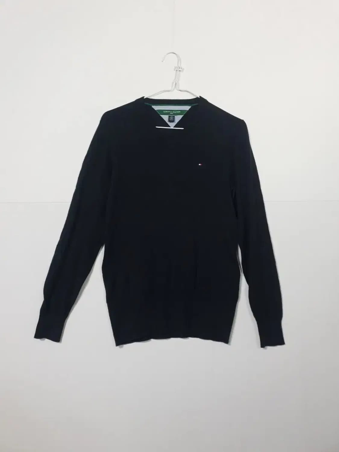 타미힐피거 골프 V넥 니트 블랙 상품이미지1