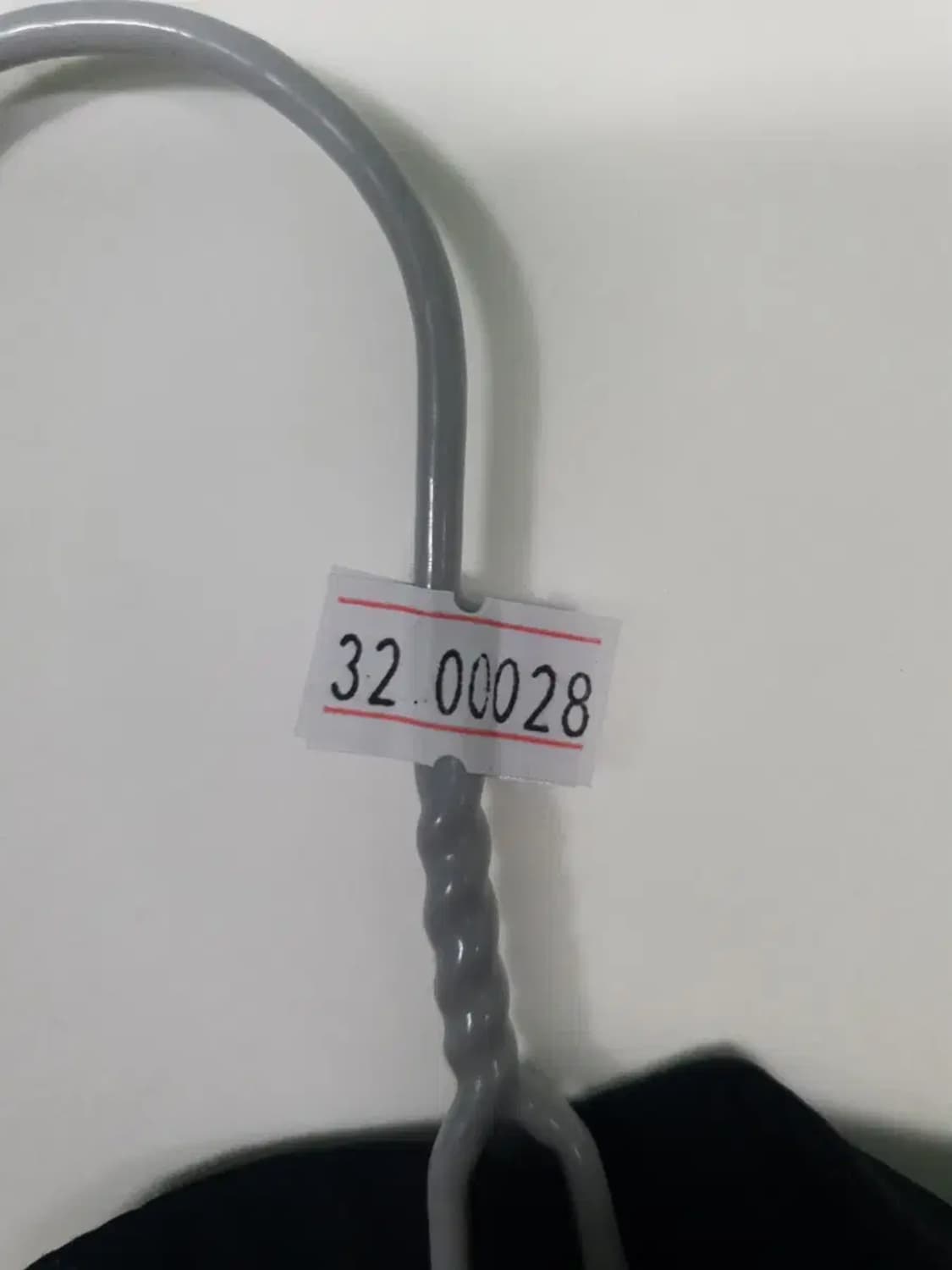 데상트 스위스 트라이애슬론 블랙 자켓 상품이미지4