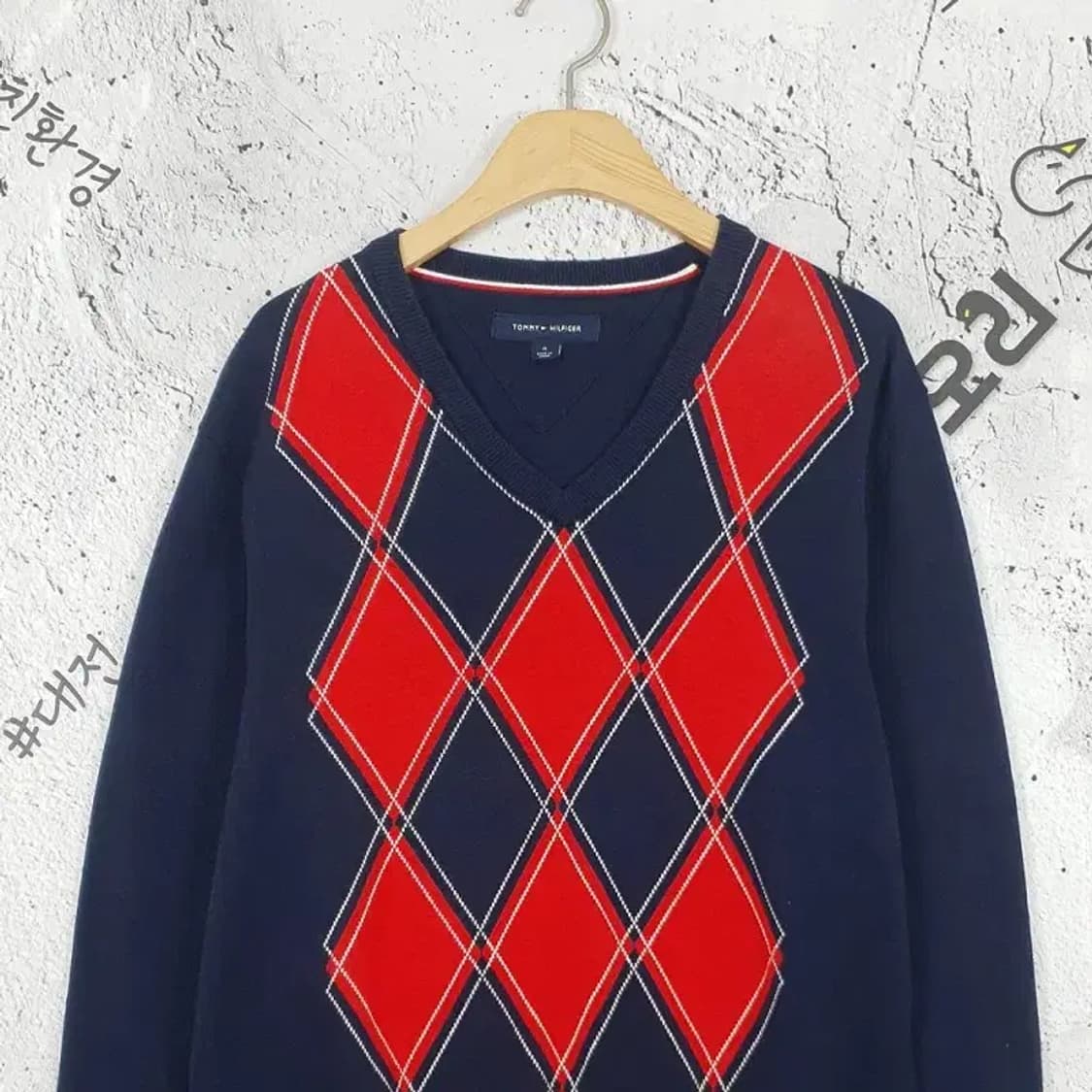 타미힐피거 TOMMY H아가일 V넥 니트 네이비 2400055 상품이미지3