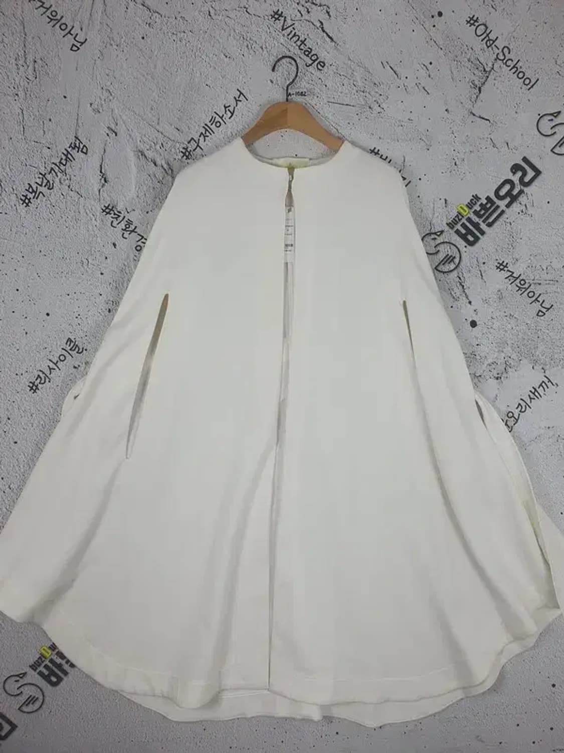 [새상품] MILL STUDIO  케이프코트 화이트 3200035 상품이미지1