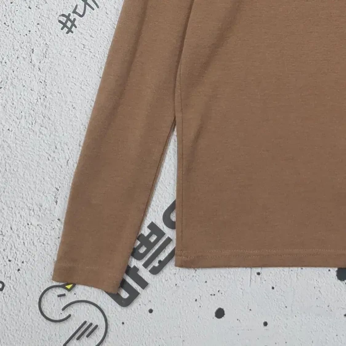 코코블랙 COCOBLACK 롱슬리브 긴팔 티 브라운 F 2100112 상품이미지6