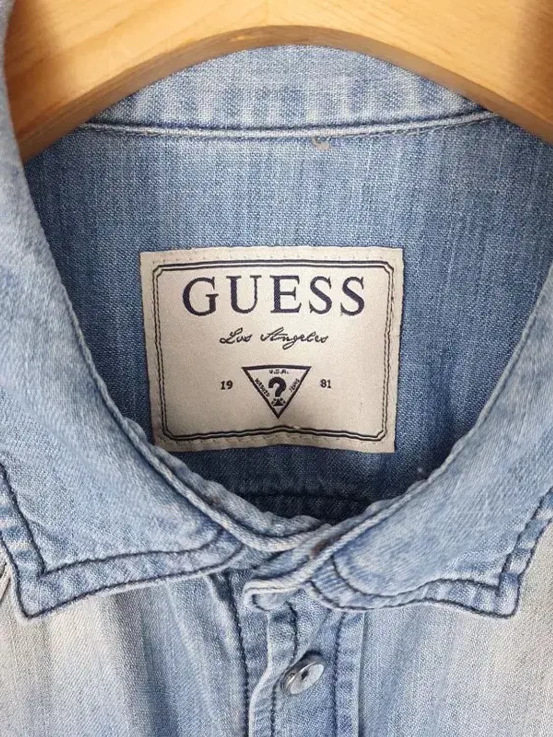 게스 GUESS 데님 셔츠 워싱 라이트 블루 1100138 상품이미지10