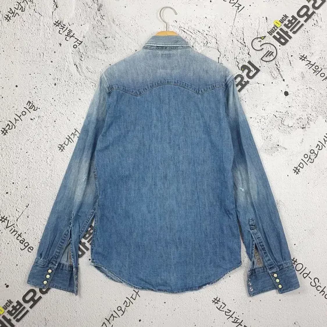 리바이스 LEVI'S 여성 워싱 데님 셔츠 중청 1100160 상품이미지2