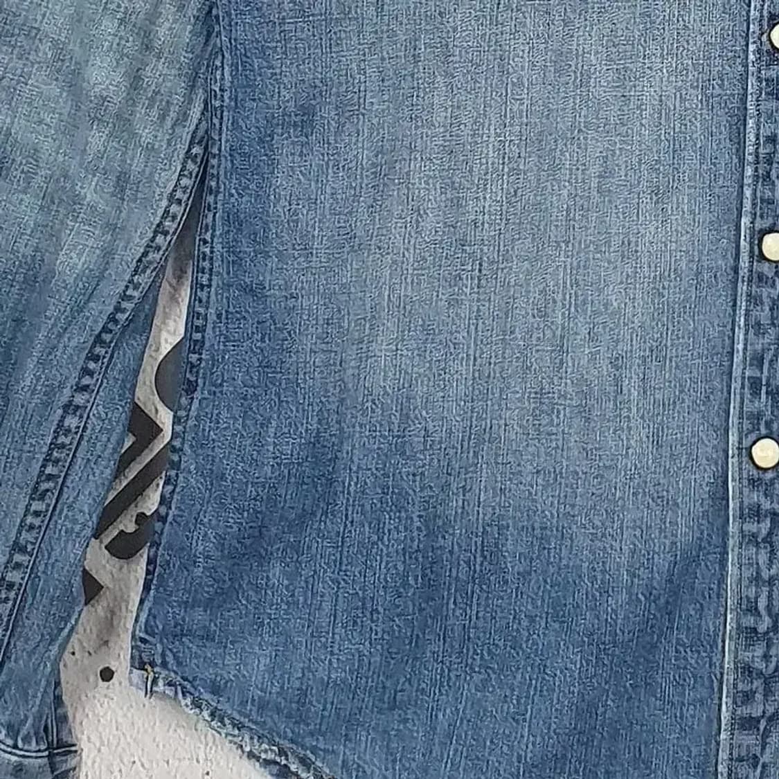 리바이스 LEVI'S 여성 워싱 데님 셔츠 중청 1100160 상품이미지5
