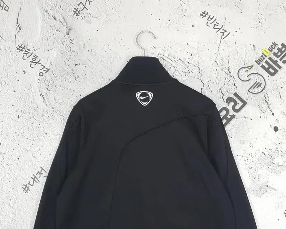 나이키 NIKE 화이트 스우시 트랙 져지 자켓 블랙 3100144 상품이미지8