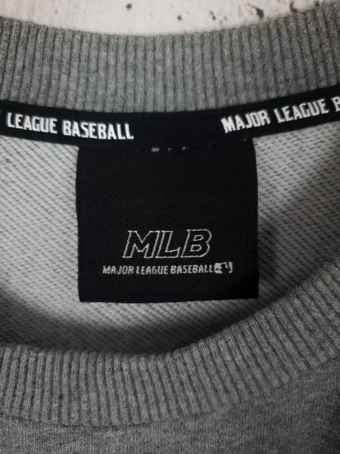 엠엘비 MLB 뉴욕양키즈 자수 맨투맨 라이트 그레이 2200079 상품이미지7