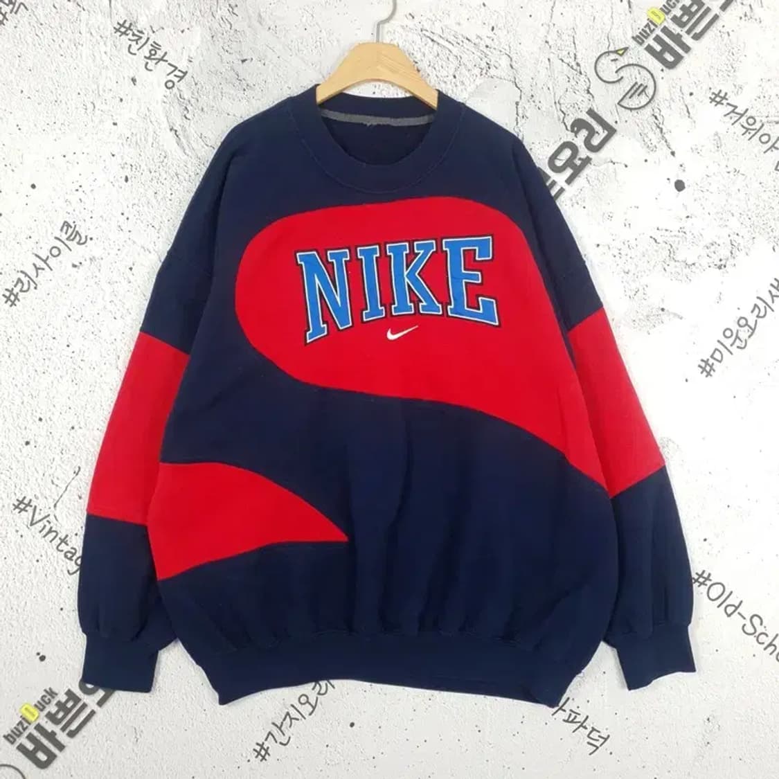나이키 NIKE 올드스쿨 스우시 기모 맨투맨 네이비 레드 2200089 상품이미지1