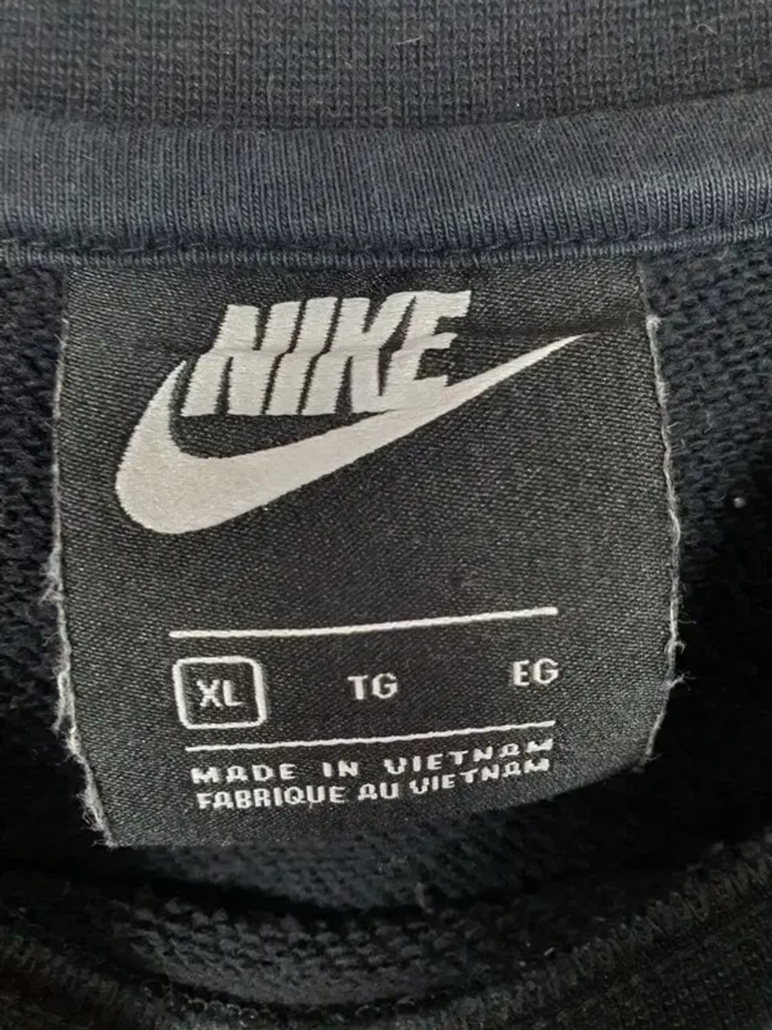 나이키 NIKE 스우시 스웻셔츠 맨투맨 블랙 2200157 상품이미지8