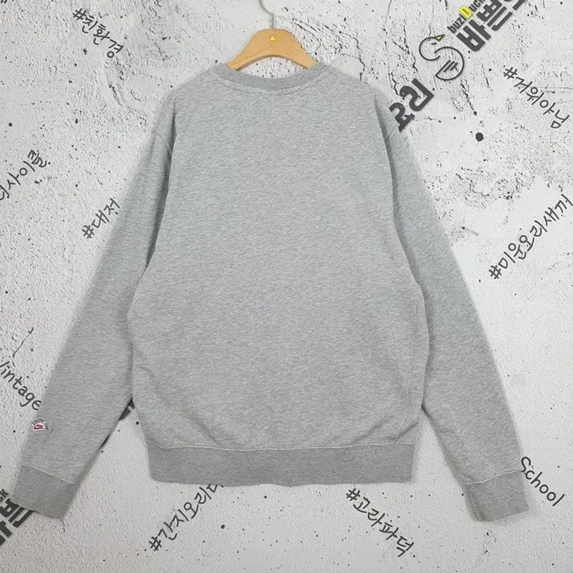 나이키 NIKE 스웻셔츠 맨투맨 그레이 2200191 상품이미지2