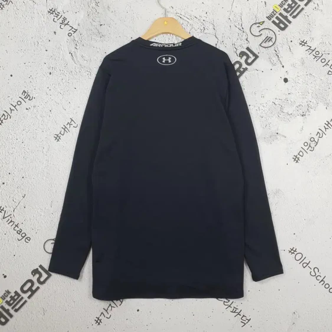 언더아머 UNDER ARMOUR 긴팔 이너 티 블랙 2100044 상품이미지2