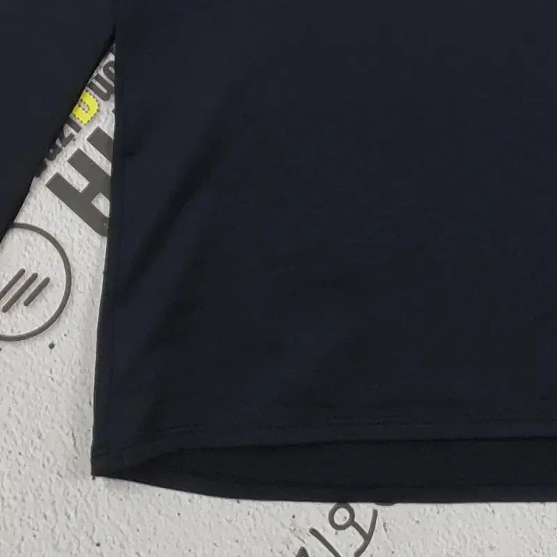 언더아머 UNDER ARMOUR 긴팔 이너 티 블랙 2100044 상품이미지4