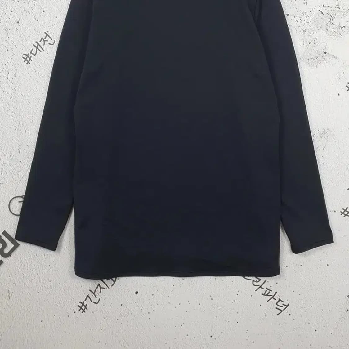 언더아머 UNDER ARMOUR 긴팔 이너 티 블랙 2100044 상품이미지6