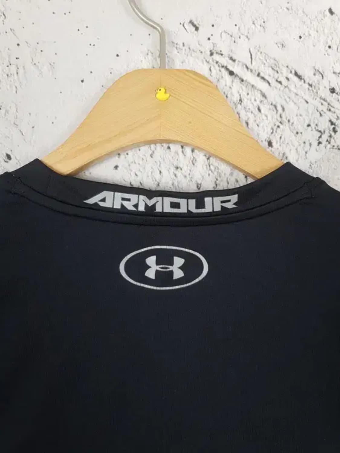 언더아머 UNDER ARMOUR 긴팔 이너 티 블랙 2100044 상품이미지8