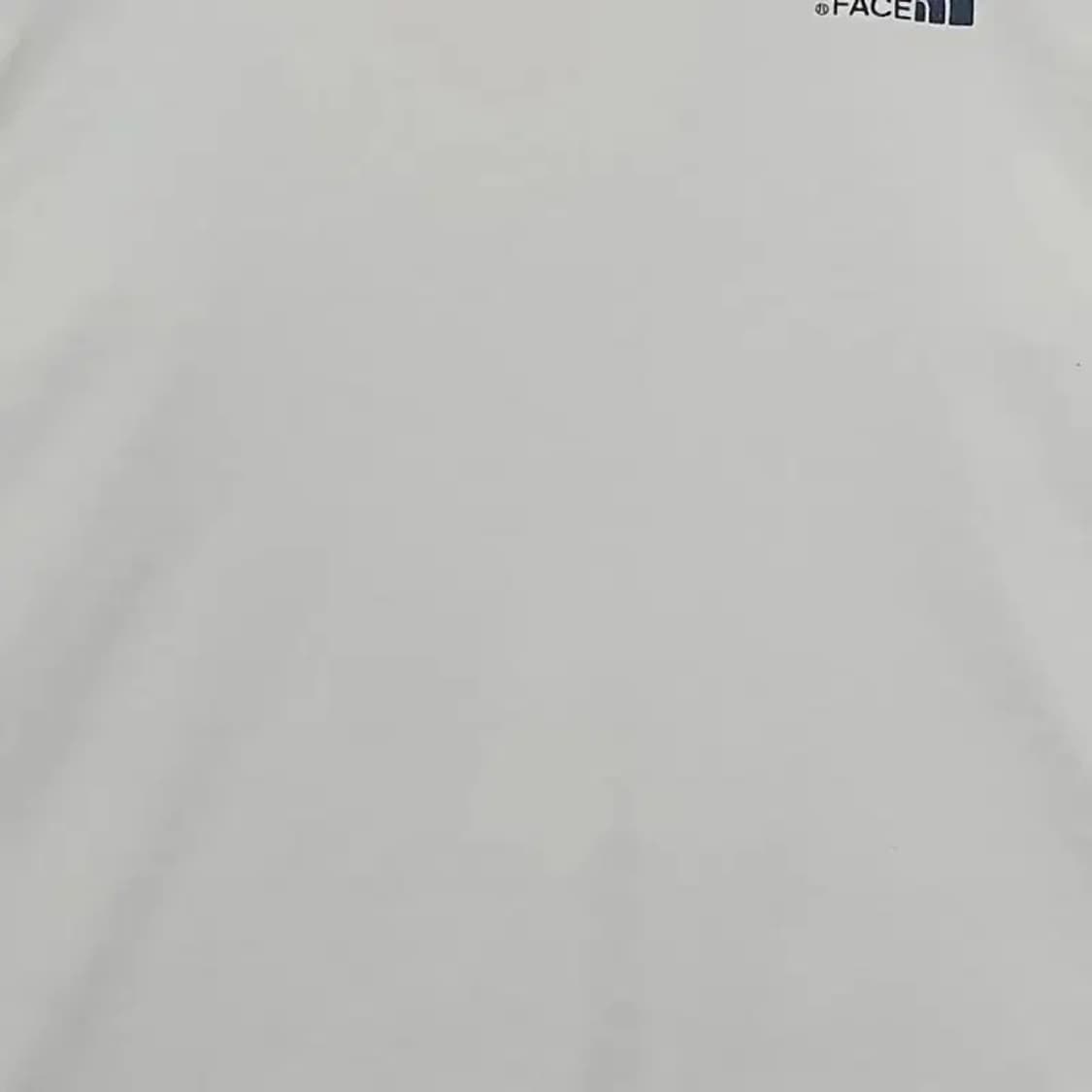 노스페이스 그래픽 긴팔 티 화이트 2100045 상품이미지3
