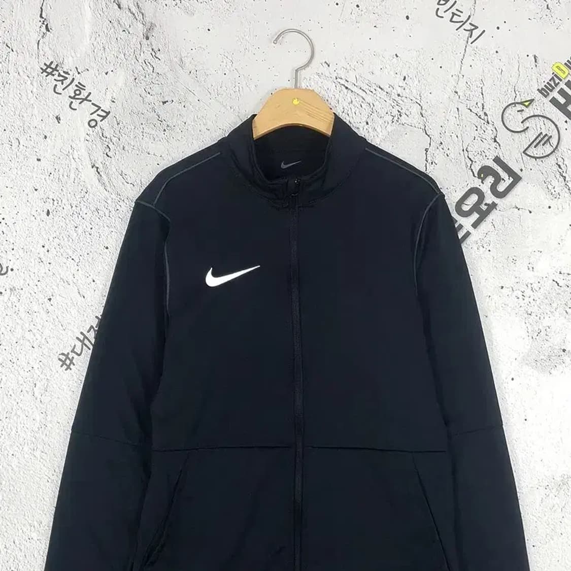 나이키 NIKE 자수 스우시 드라이핏 져지 자켓 블랙 3100023 상품이미지4