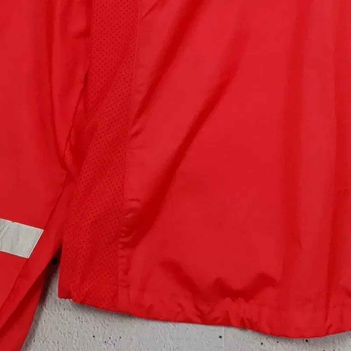 나이키 NIKE 여성 윈드러너 바람막이 자켓 레드 3800152 상품이미지7