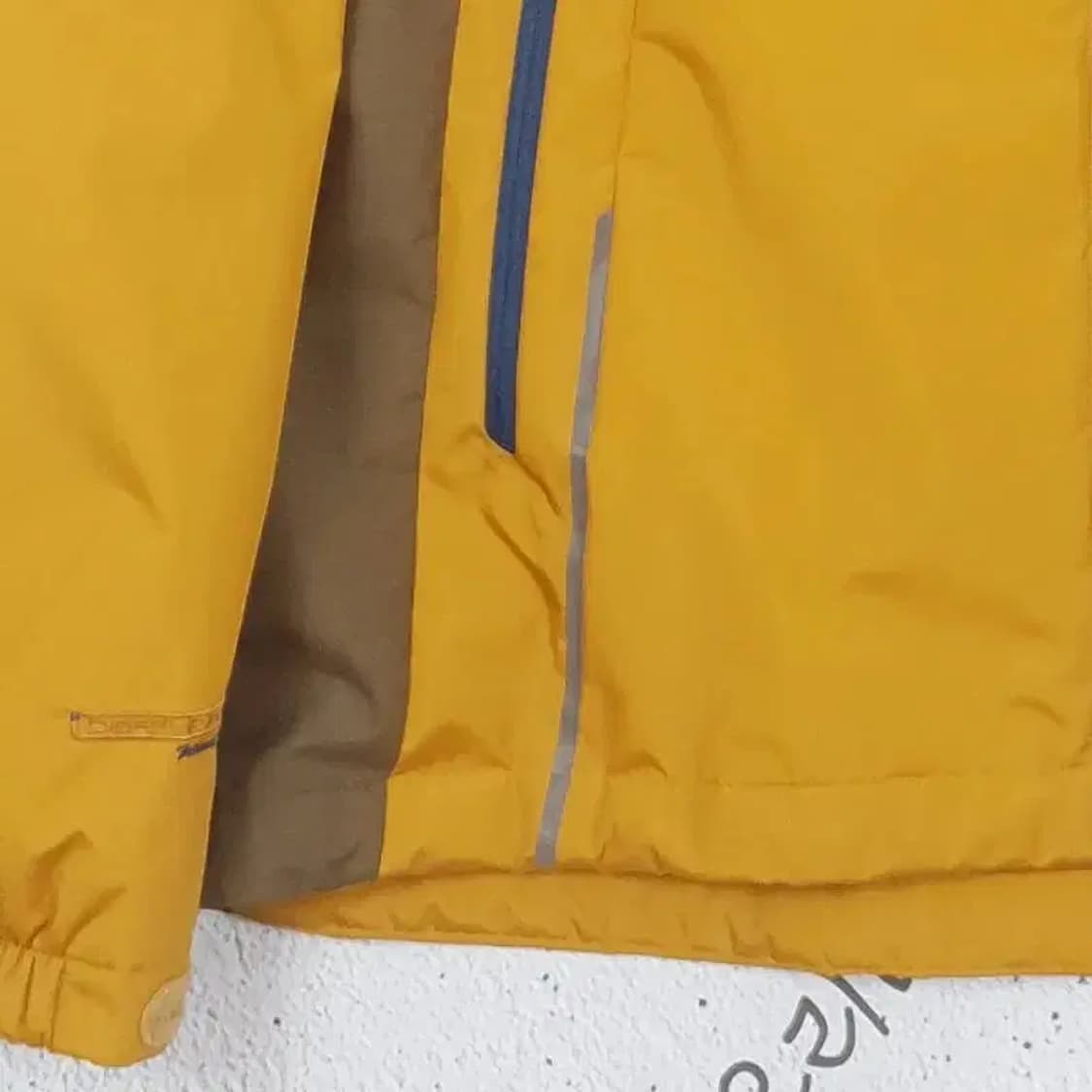아이더 EIDER 디펜더 등산 바람막이 후드 자켓 옐로우 3800110 상품이미지5
