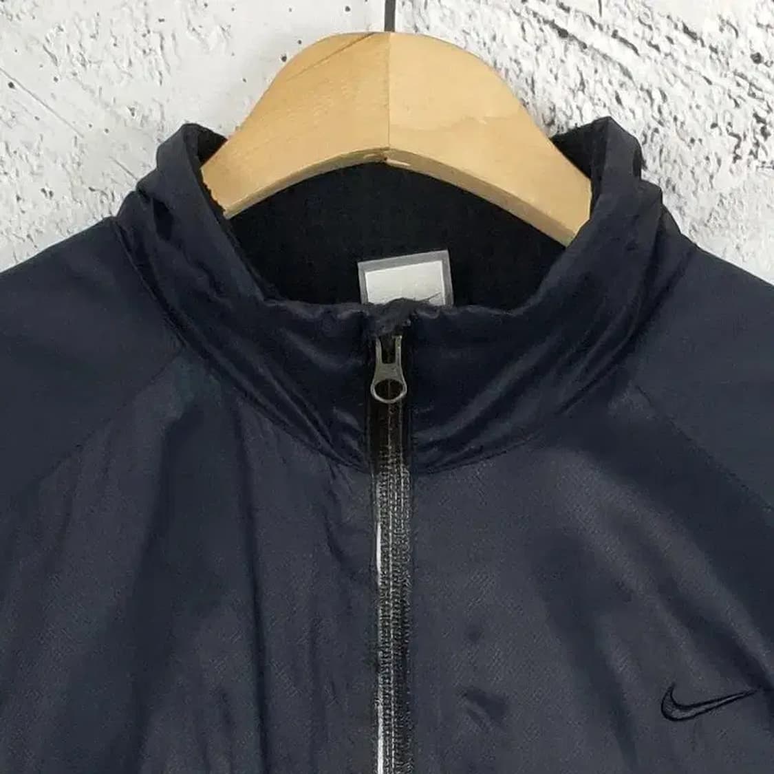 나이키 NIKE 블랙 스우시 바람막이 자켓 블랙 3800044 상품이미지5