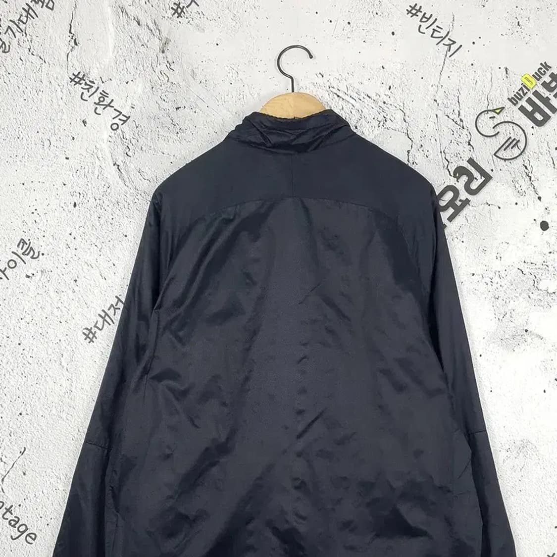 나이키 NIKE 블랙 스우시 바람막이 자켓 블랙 3800044 상품이미지6