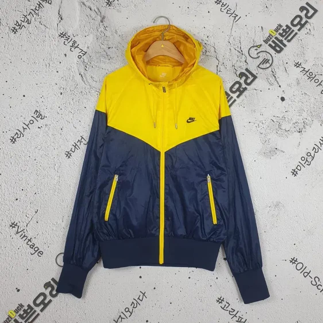 나이키 NIKE 자수 로고 경량 바람막이 자켓 옐로우 3800096 상품이미지1