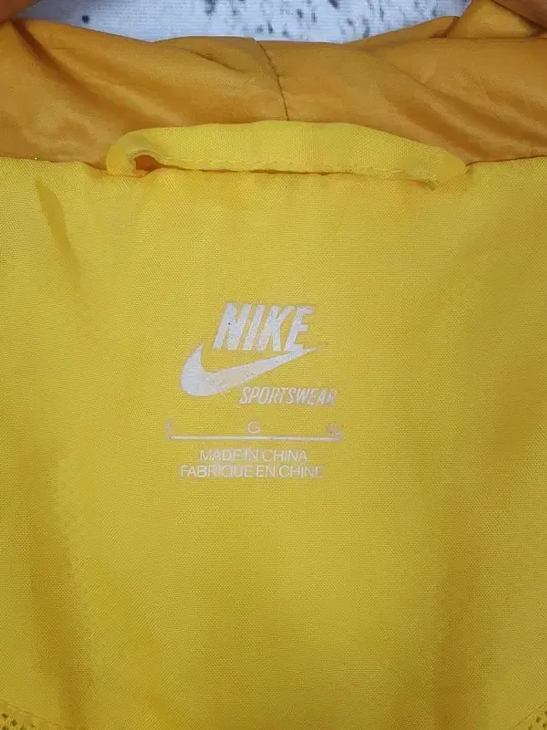 나이키 NIKE 자수 로고 경량 바람막이 자켓 옐로우 3800096 상품이미지8