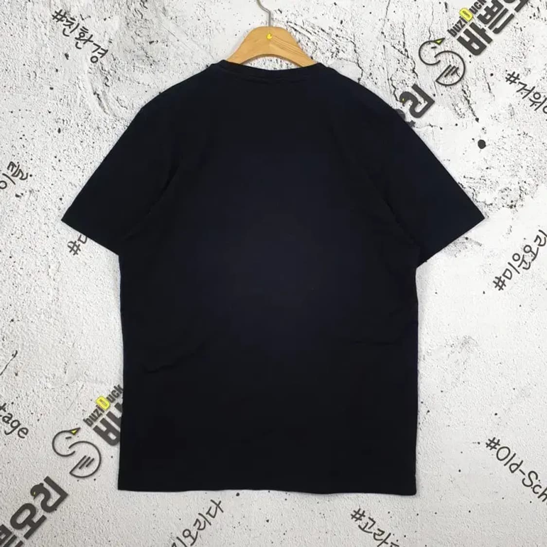 에센셜 ESSENTIAL 포켓 반팔 티 블랙 100 1000214 상품이미지2