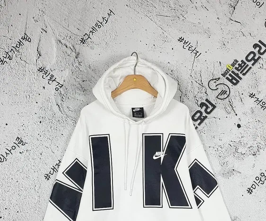 나이키 NIKE 오버핏 빅로고 스펠아웃 후드티 화이트 2300110 상품이미지4
