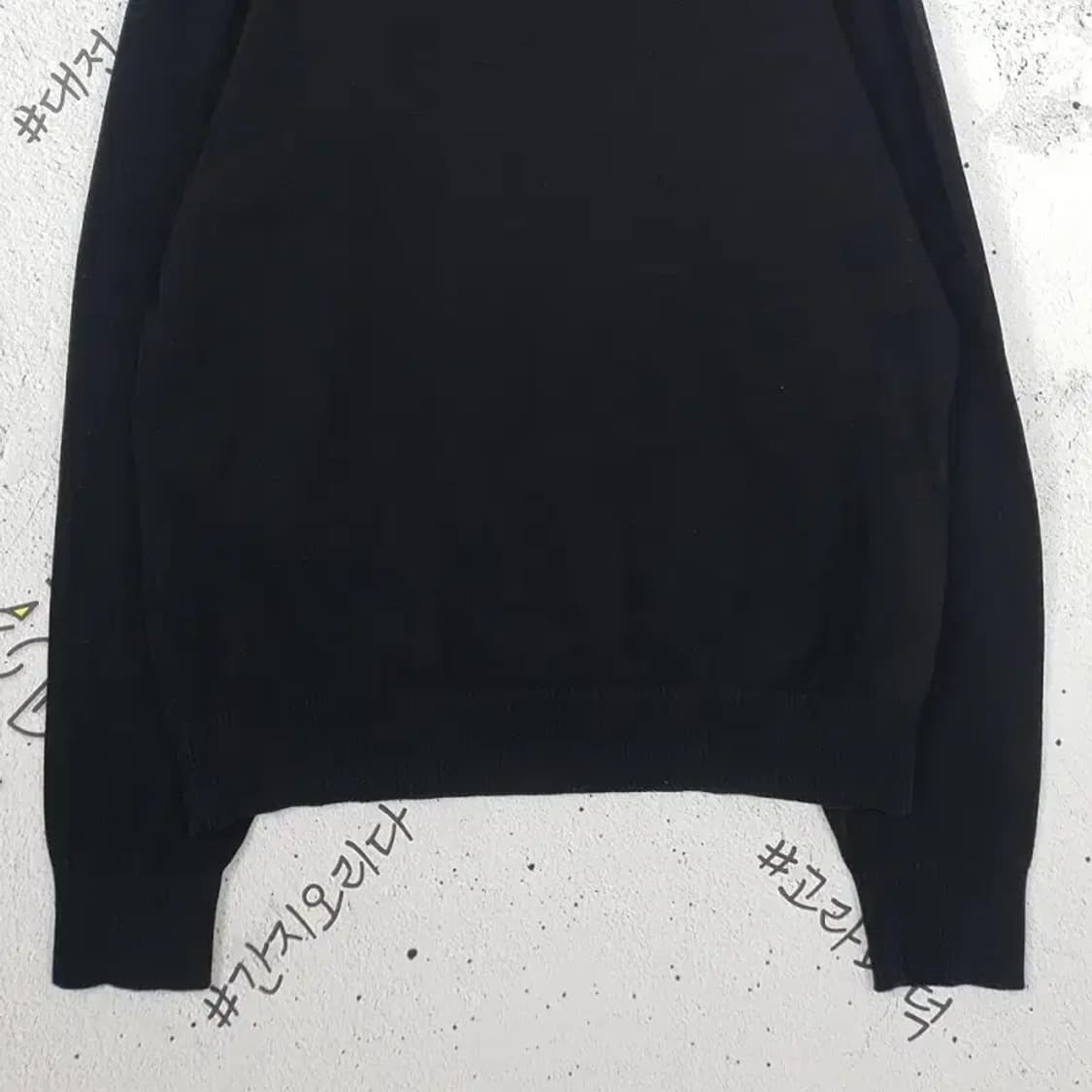 타미힐피거 TOMMY HILFIGER V넥 니트 블랙 2400012 상품이미지6