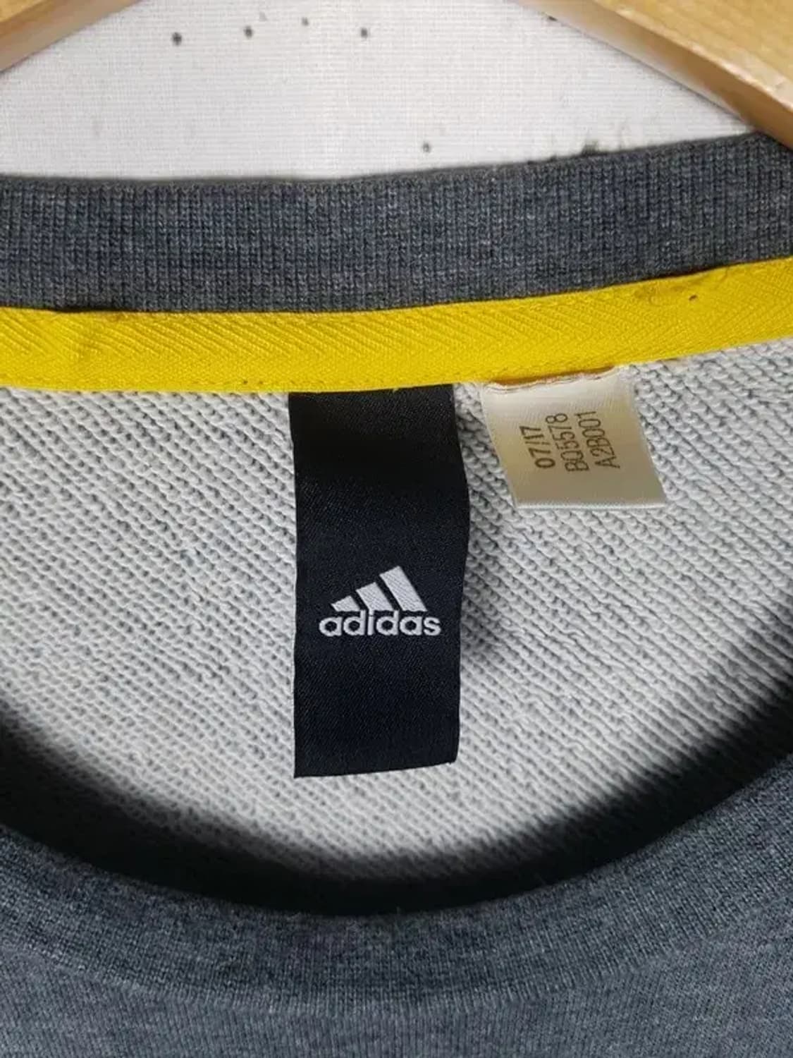 아디다스 ADIDAS 매쉬 빅로고 맨투맨 그레이 L 2200223 상품이미지4