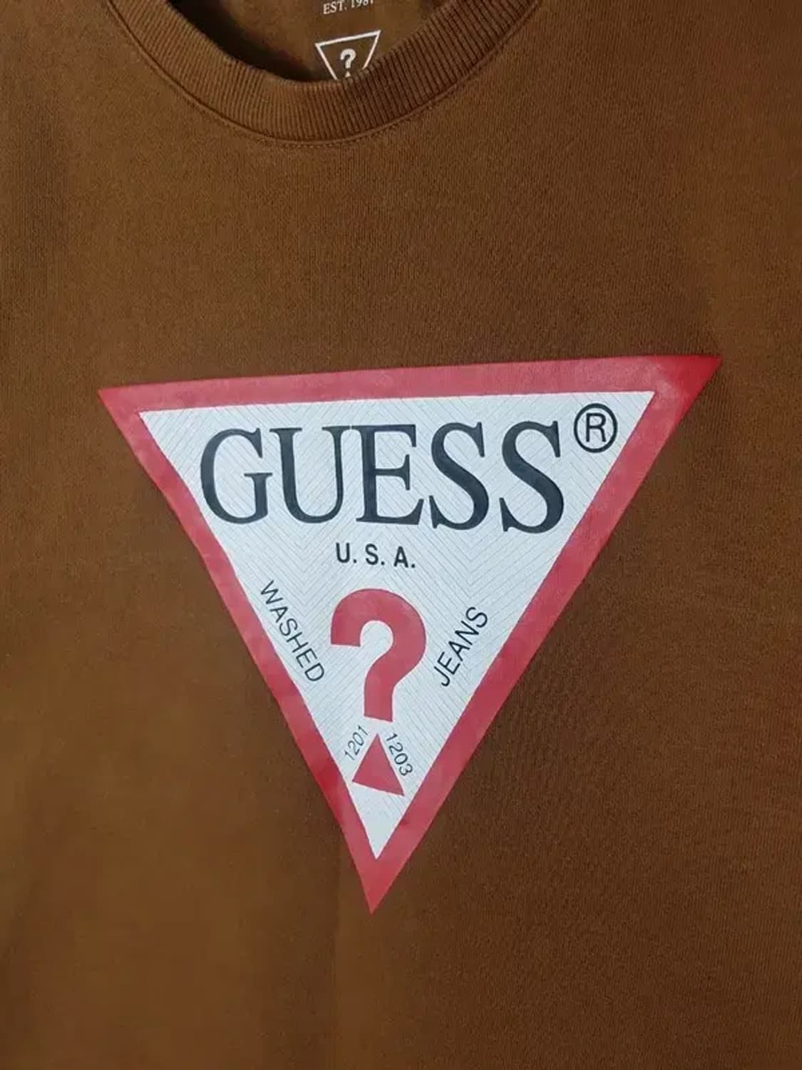 게스 GUESS 스웨트 맨투맨 브라운 XL(105) 2200228 상품이미지3